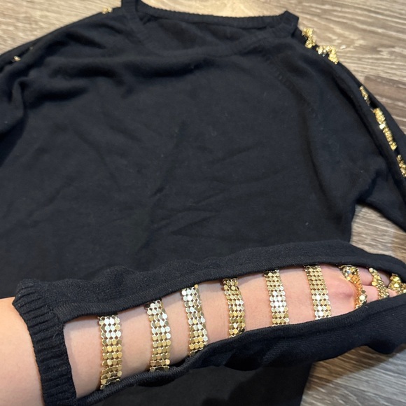 Black Long-Sleeve Knit Top with Gold Stripe Detail - Picture 3 of 5